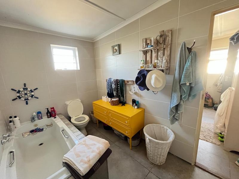 8 Bedroom Property for Sale in Jacobsbaai Western Cape